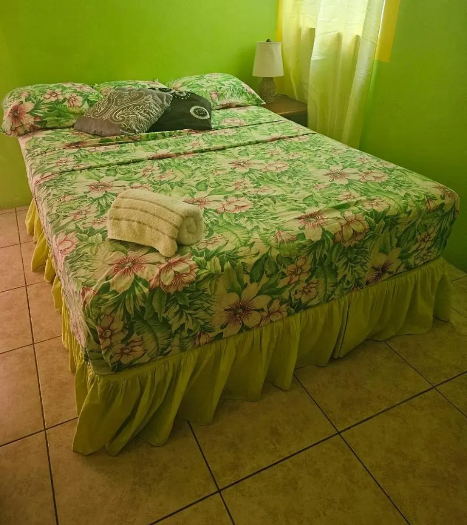 Fish Tobago Guesthouse Or Joy And Brandon Guesthouse Buccoo Trinidade e Tobago